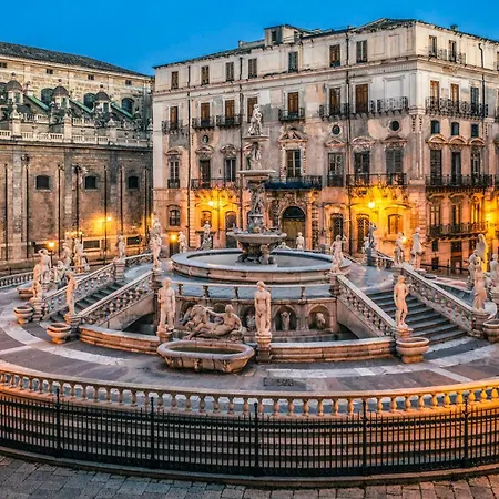 - Centro Storico Apartment